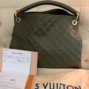 Louis Vuitton artsy MM beaubourg monogram